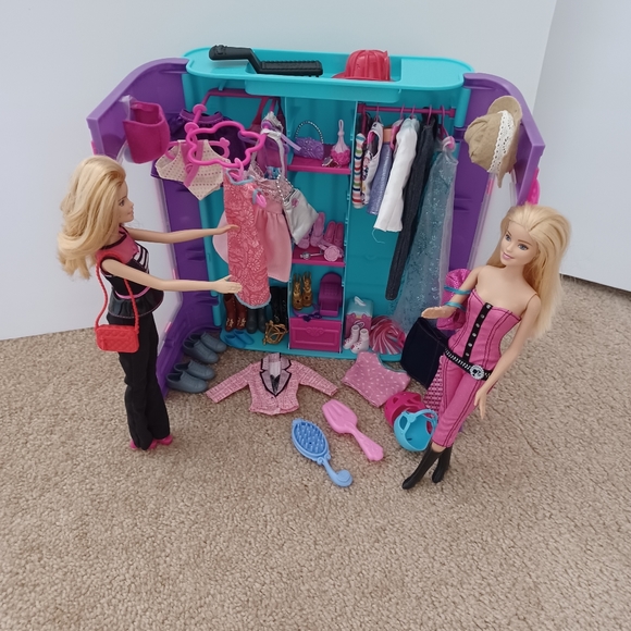 Barbie Other - Girl's Barbie Doll Wardrobe Lot